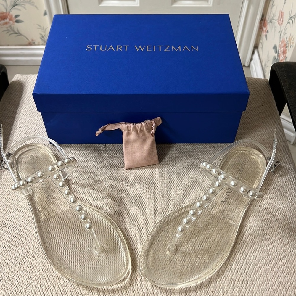 Stuart Weitzman Goldie Jelly Sandal, clear with pearl detail, size 39.5